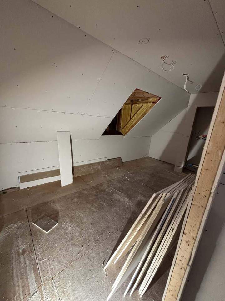 Isolation des murs et du plafond par plaques de plâtre, Lévis